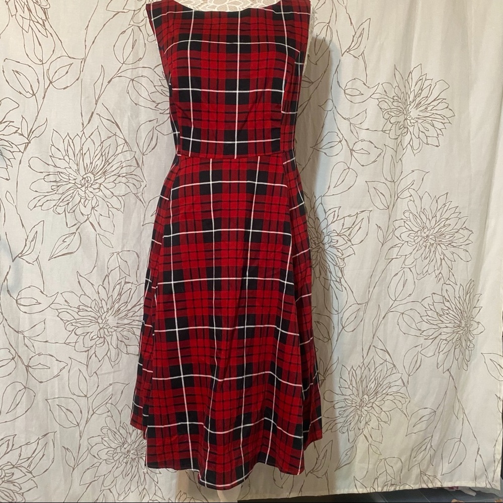 Retro Chic by Torrid red plain fit and flair dress